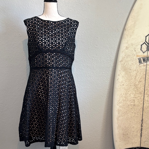 LOFT Dresses & Skirts - Loft floral eyelet overlay fit and flare dress Sz 8